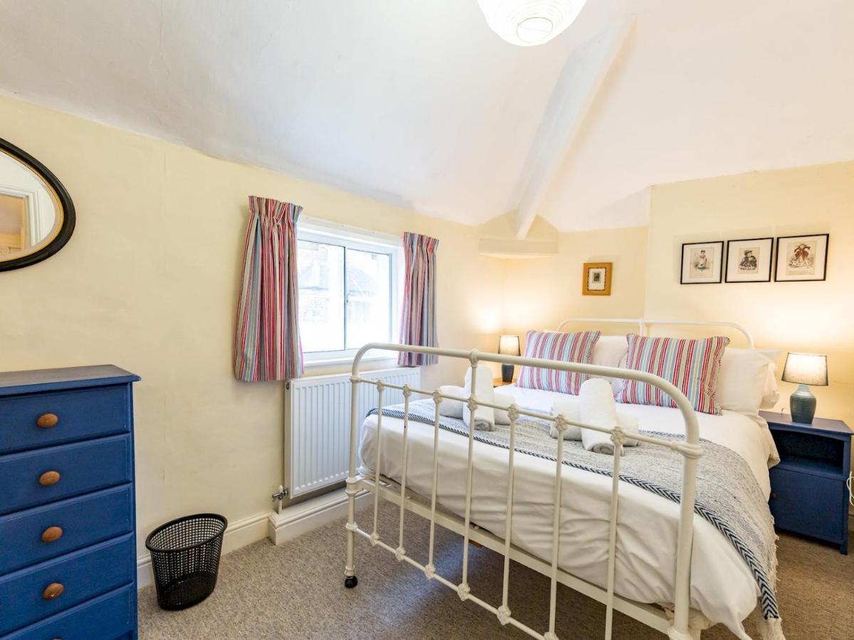 Pass The Keys Cosy 2 Bedroom Victorian Cottage Ludlow Esterno foto