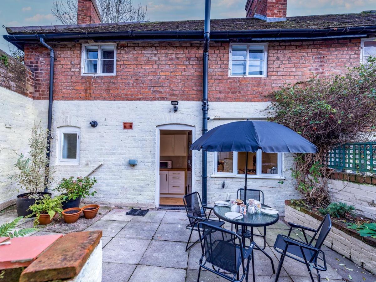 Pass The Keys Cosy 2 Bedroom Victorian Cottage Ludlow Esterno foto
