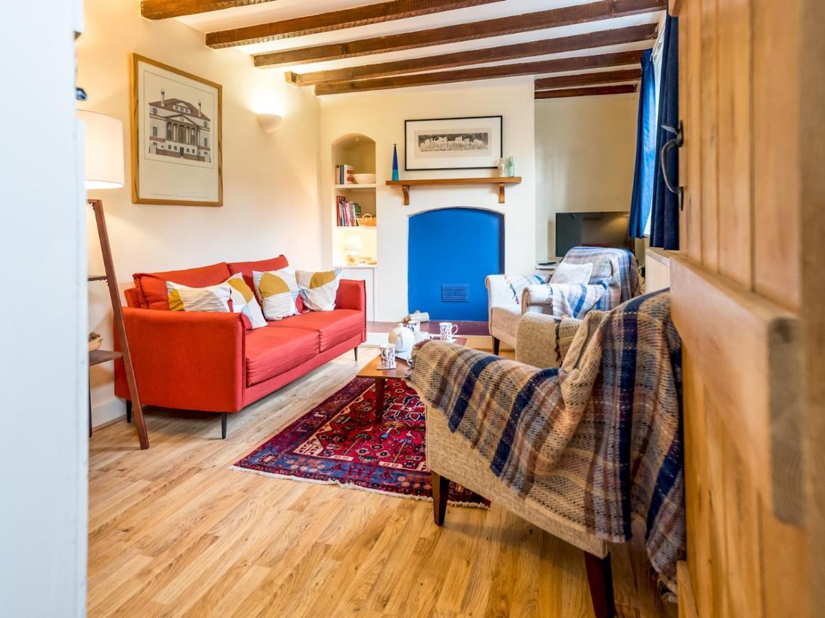 Pass The Keys Cosy 2 Bedroom Victorian Cottage Ludlow Esterno foto