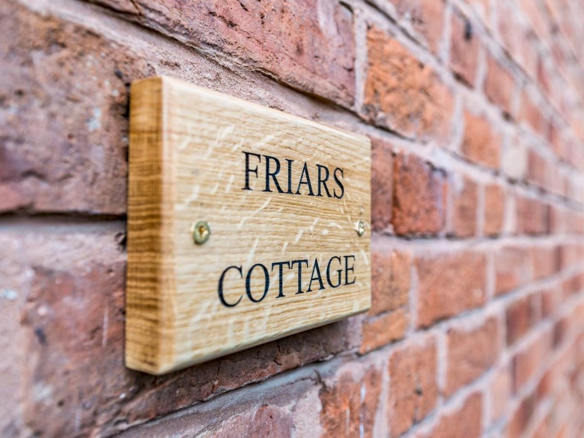 Pass The Keys Cosy 2 Bedroom Victorian Cottage Ludlow Esterno foto