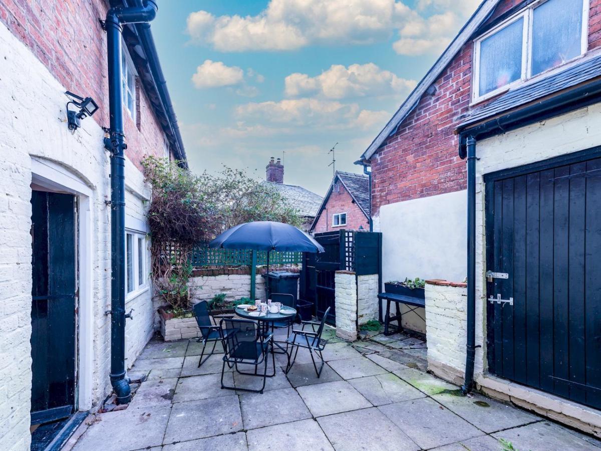 Pass The Keys Cosy 2 Bedroom Victorian Cottage Ludlow Esterno foto